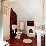 Appartement By The Sea Vinisce, Trogir - 11856 *