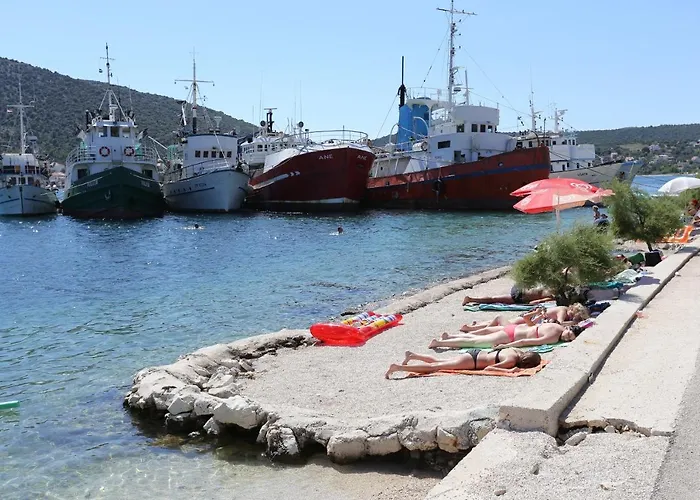 By The Sea Vinisce, Trogir - 11856 * Marina