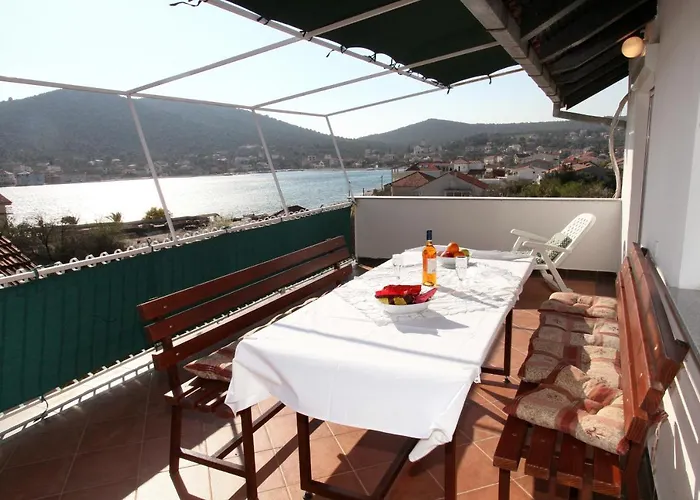 By The Sea Vinisce, Trogir - 11856 * Marina